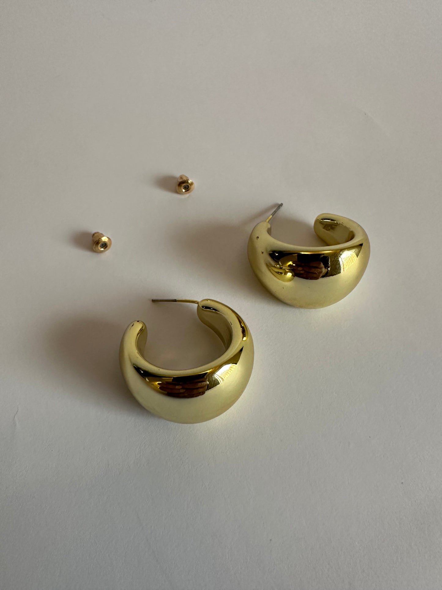 Puffy Hoop Earrings (Gold)