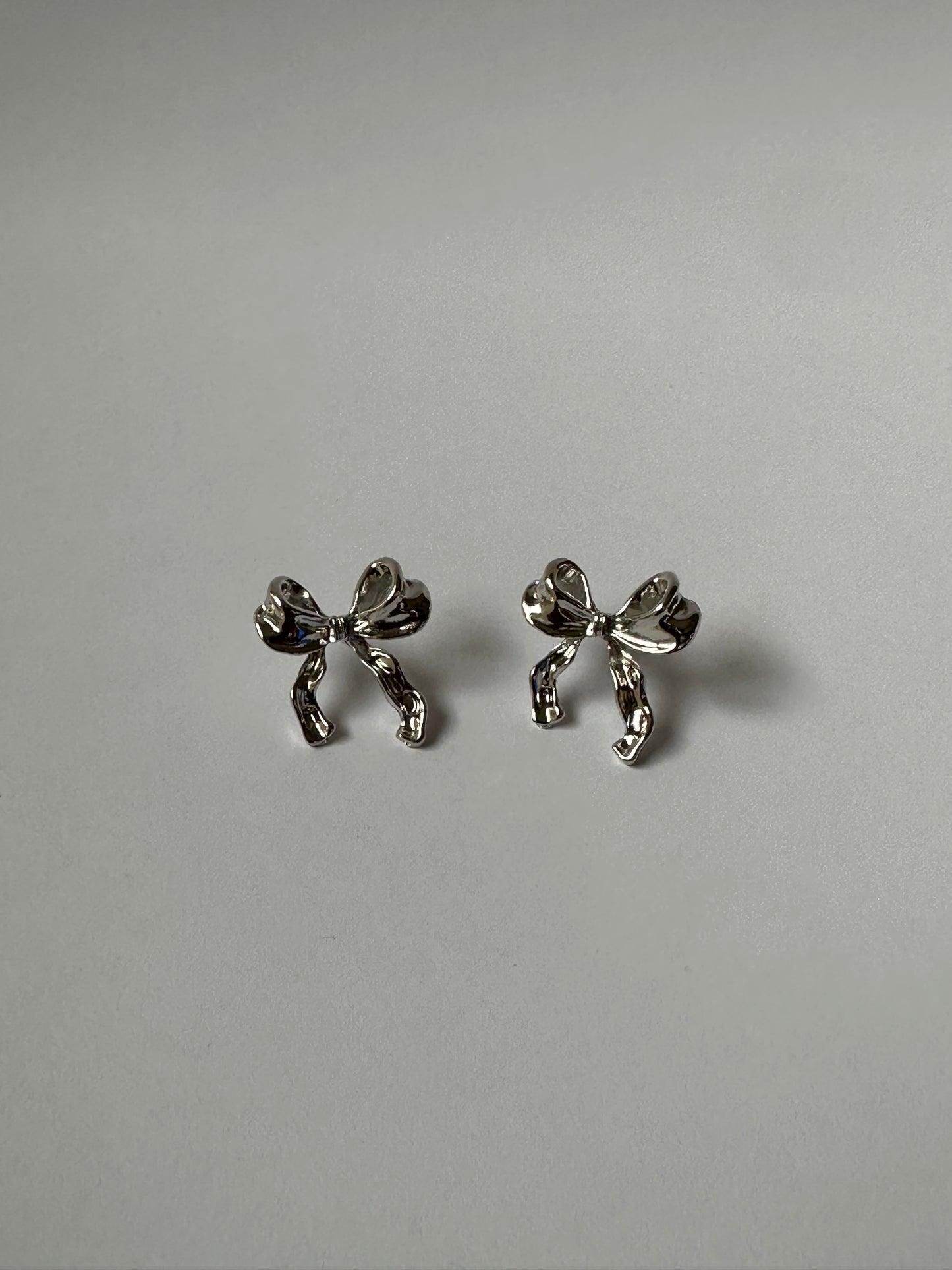 Wire Bow Earrings