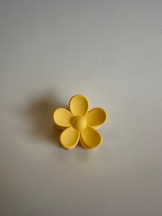 Mini Daisy Blossom Hair Claw